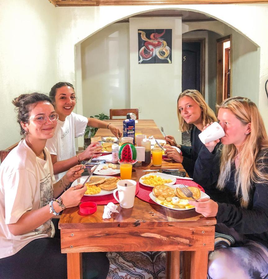 Montefresco Boutique Hostel モンテベルデ エクステリア 写真