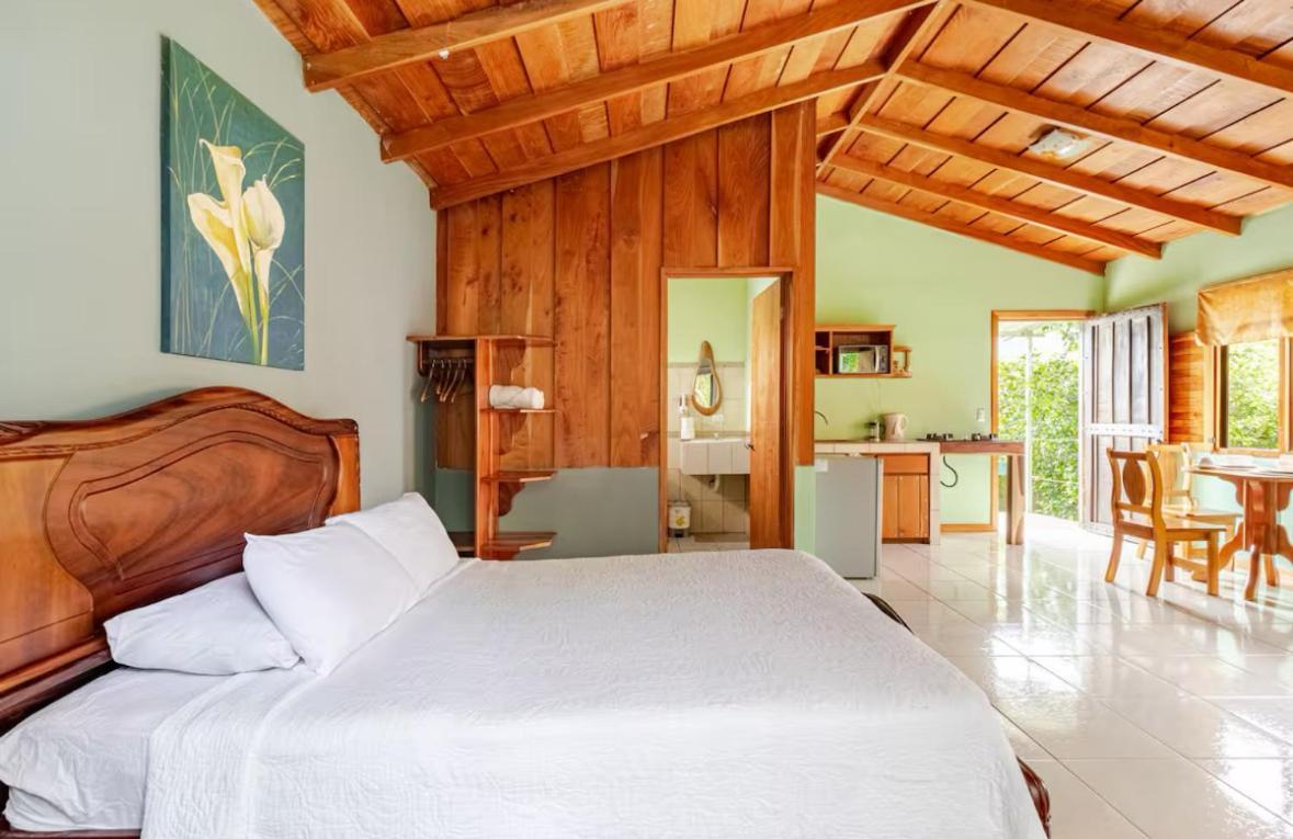 Montefresco Boutique Hostel モンテベルデ エクステリア 写真