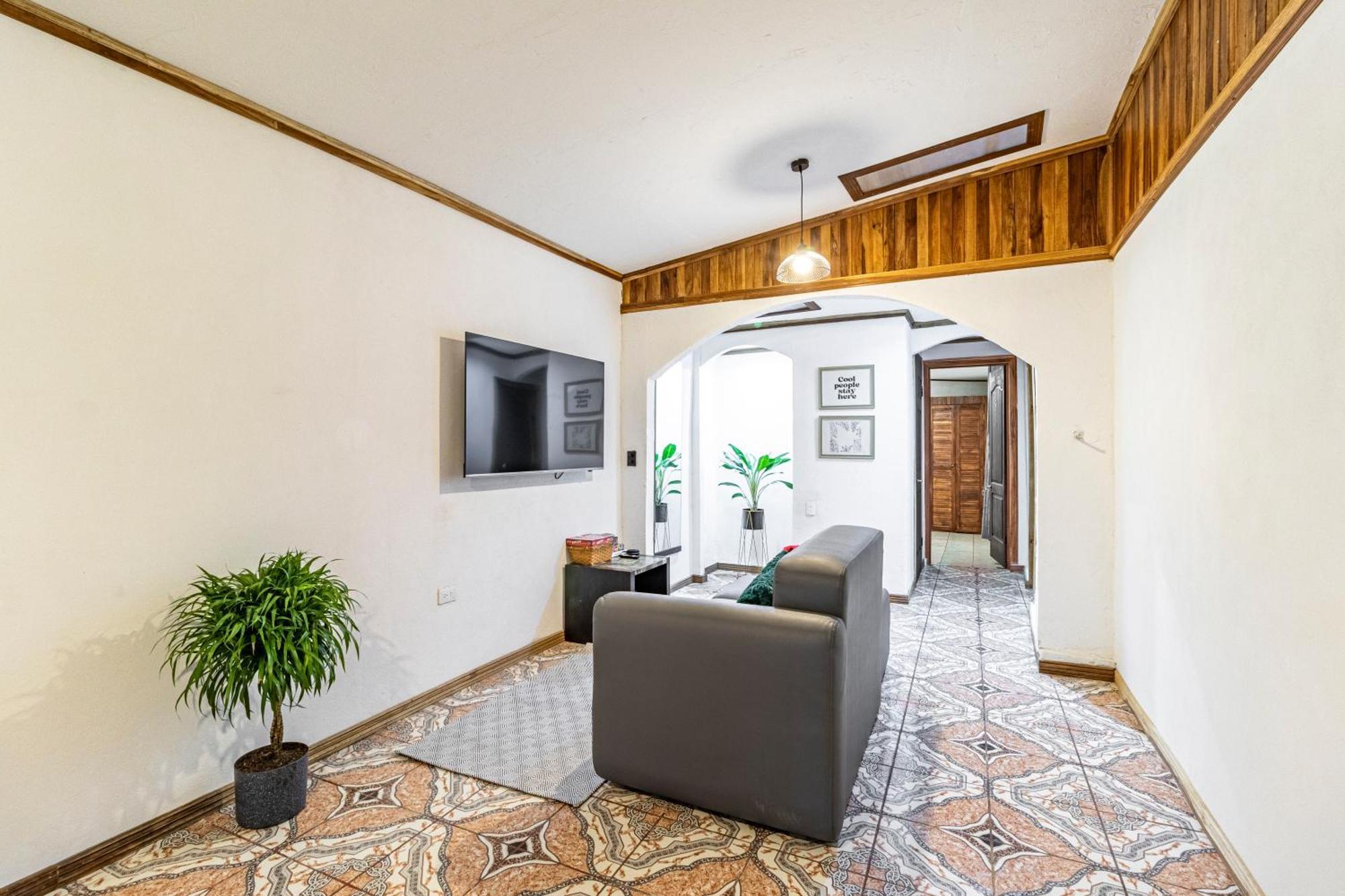 Montefresco Boutique Hostel モンテベルデ エクステリア 写真