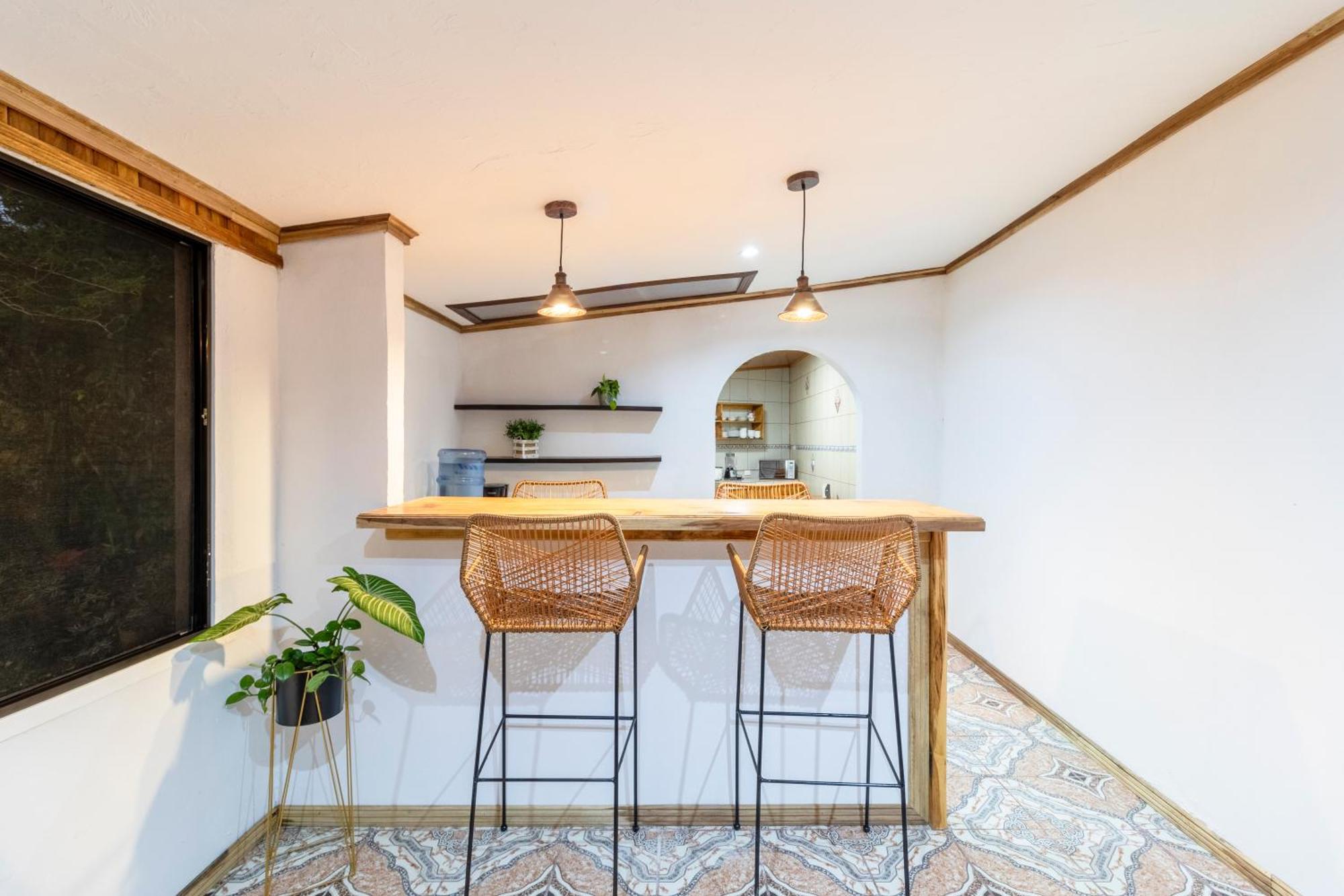 Montefresco Boutique Hostel モンテベルデ エクステリア 写真