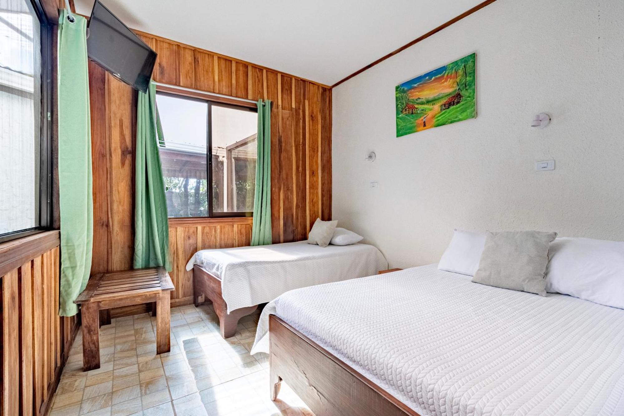 Montefresco Boutique Hostel モンテベルデ エクステリア 写真