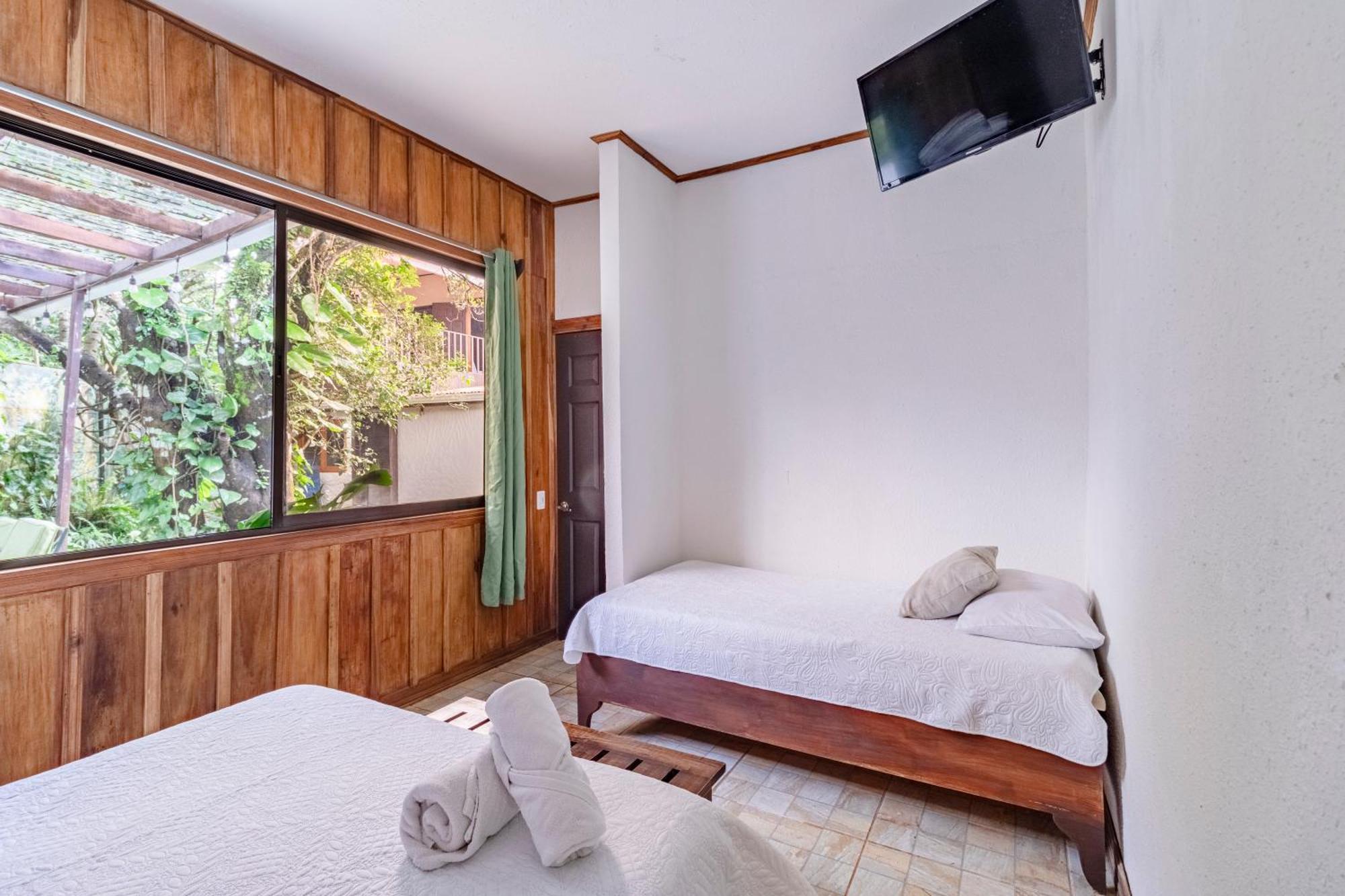 Montefresco Boutique Hostel モンテベルデ エクステリア 写真